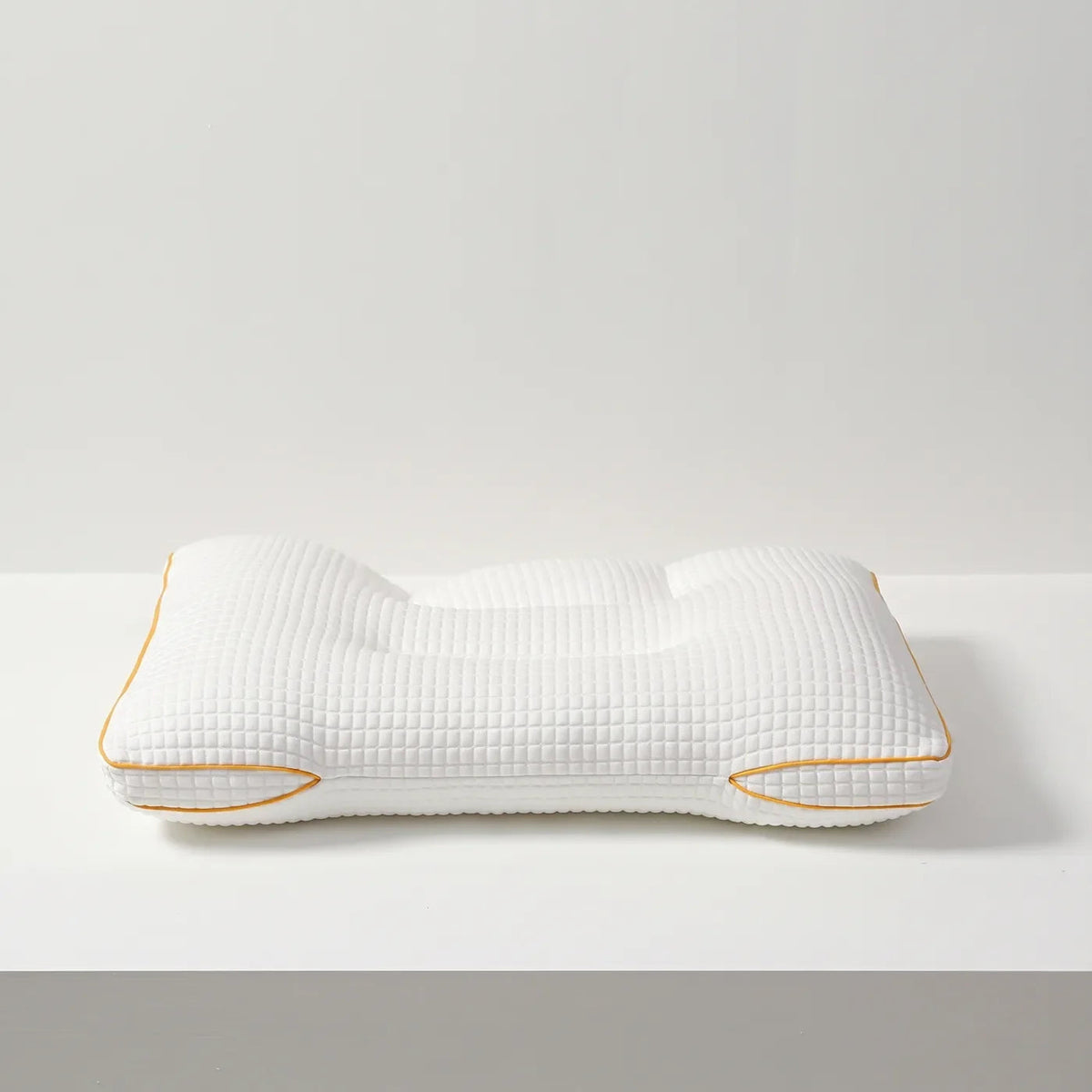 Ergonomisches Erwachsenenkissen von La P’tite Nuit, von vorne
